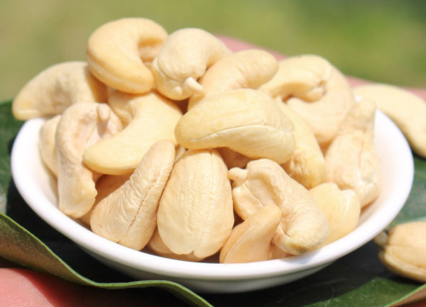 Cashew nuts